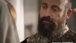 Хюррем узнает у повелителя,что во дворец едет Афифе Хатун.Хюррем в гневе