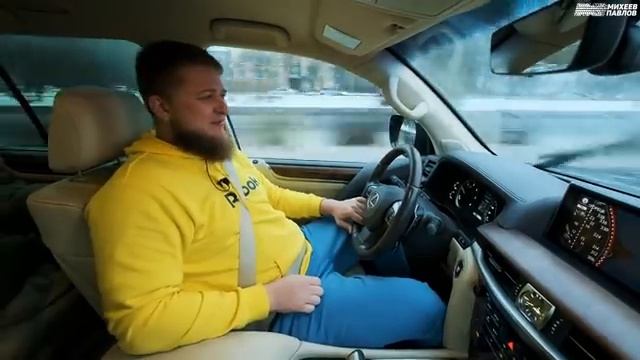 Денис пытается ПОНЯТЬ ЧТО ЗА КНОПКИ в ЛЕКСУСЕ смотреть онлайн