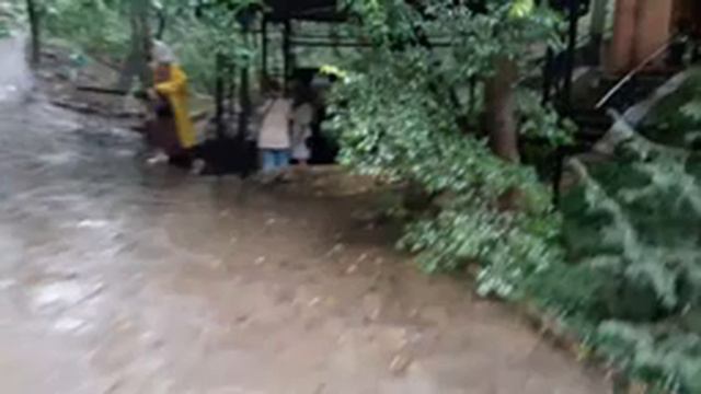Анапа,Крымс,Баканка,Горный-церковь часовня в лесу. смотреть онлайн