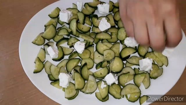 Салат с креветками,огурцами и помидорами. смотреть онлайн