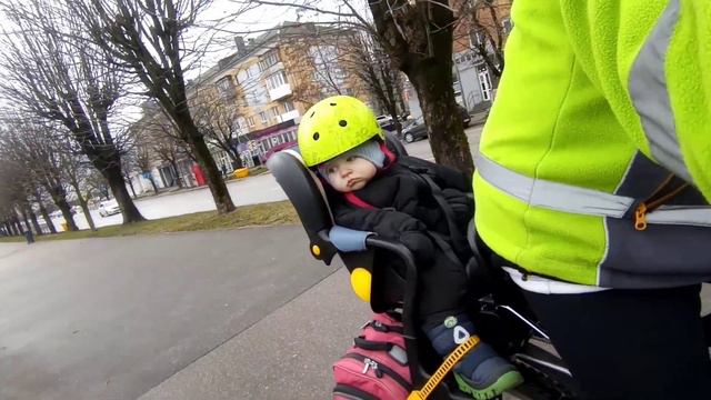 2024-02-23 езда на горном велосипеде. Я, Лев, Захар. По городу. смотреть онлайн