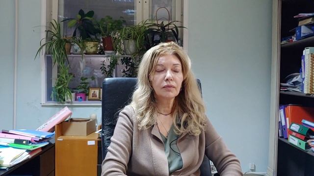 ?ПРИСТАВЫ ВЛОМИЛИСЬ НА ФАБРИКУ АЙВОРИ. КОММЕНТАРИИ ДИРЕКТОРА ФАБРИКИ. смотреть онлайн