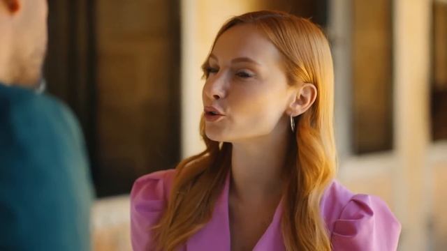 Love Is In The Air / Llamas A Mi Puerta - Capitulo 22