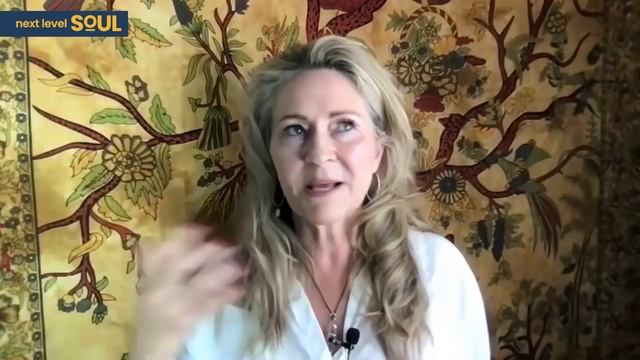 CHANNELER Reveals Her HORRIFIC Time In A PSYCHIATRIC HOSPITAL! | Anne Bayford