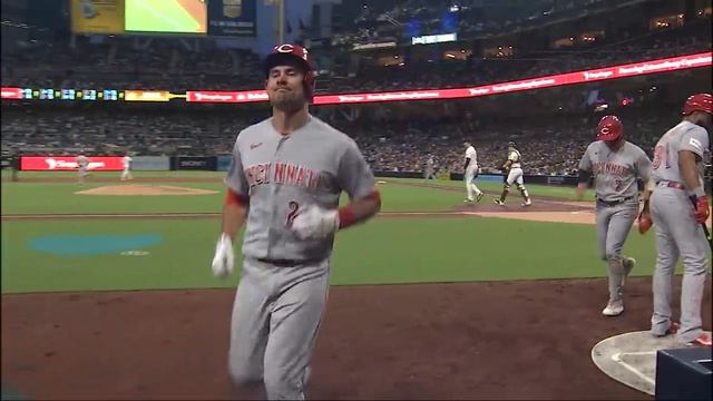Fernando Tatis Jr. Makes His Return to Petco Park | Reds vs. Padres Highlights (5/01/23) смотреть онлайн
