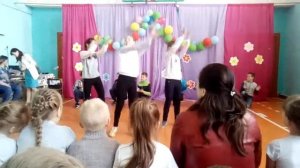 Классный танец на открытие лагеря???