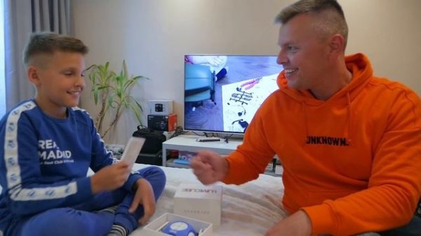 ИГОРЬ Сломал УРАЛ и решил ПОЧИНИТЬ! Что ПРИДУМАЛ ПАПА с проектором LUMICUBE?