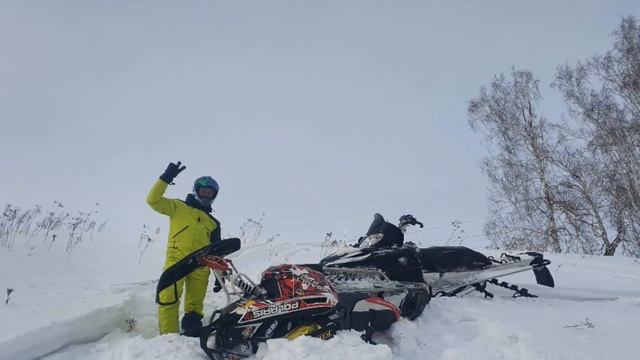 Погоняли на снегоходах 2021