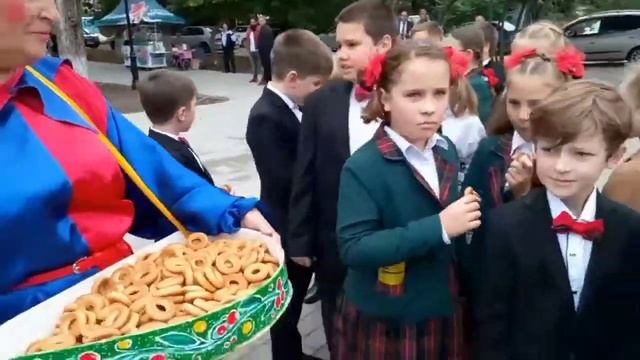В Тихорецке открыли парк. смотреть онлайн