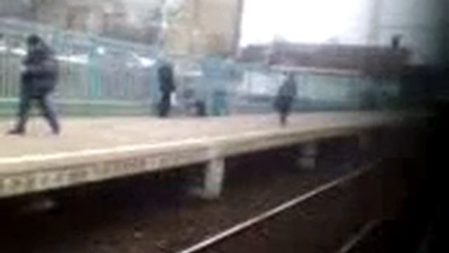 Осторожно, двери закрываются... смотреть онлайн