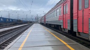Электропоезд ЭР9МК-576 с сообщением Владивосток-Уссурийск