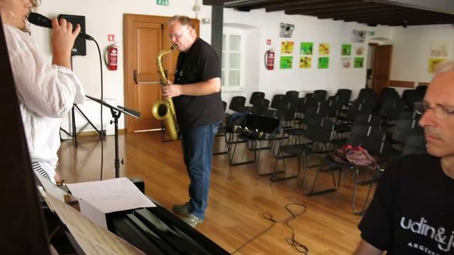 Renato Chicco in Emilia Martensson смотреть онлайн