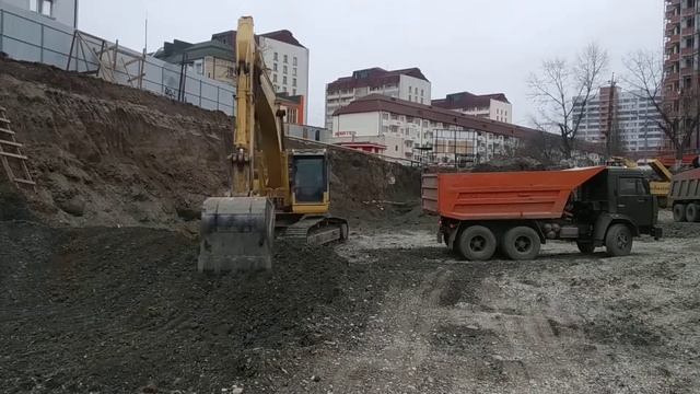 Погрузка гравий камацу смотреть онлайн