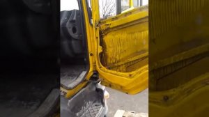 Установка стекла двери Scania 4