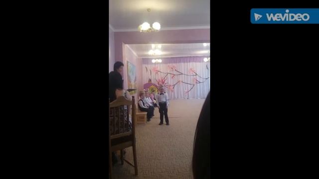 стих со слезами на глазах смотреть онлайн