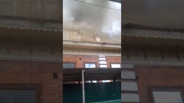 Пожар г.Тюмень улица П.Осипенко ( Вечерняя школа ) смотреть онлайн