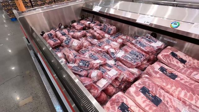 Шопинг с переодеваниями блогера смотреть онлайн