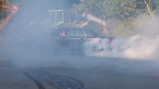 2008 Ford Crown Victoria Donuts P71 Jmod Maurauder exhaust burnout смотреть онлайн