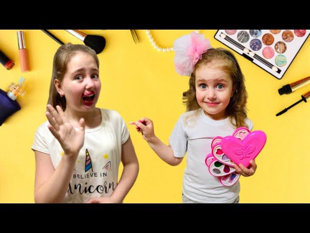 Меня Красит моя младшая СЕСТРА! Моя Сестра Делает Мне Макияж!? Красимся косметикой. смотреть онлайн