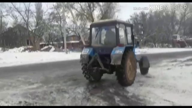 Дрифт на тракторе!!! смотреть онлайн