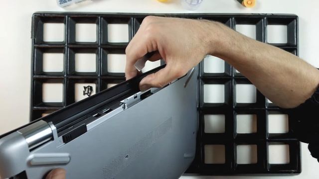 HP 15-bs100 von Innen - RAM, SSD, Akku, Lüfter wechseln - Guide смотреть онлайн