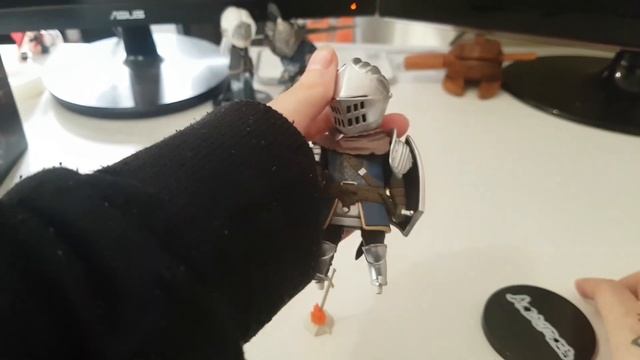 Unboxing Dark Souls mini-figures смотреть онлайн