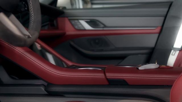 2022 Porsche Taycan GTS Crayon-Bordeaux Red смотреть онлайн