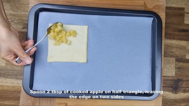 3 Ingredient Mini Apple Danish Pie | Easy and Delicious Snack смотреть онлайн