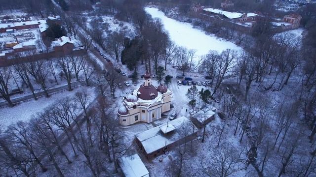 Храм Петра и Павла в Знаменке - видео с квадрокоптера смотреть онлайн