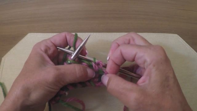 How to do a Basic Two Color Bind Off смотреть онлайн