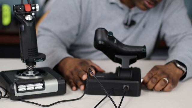 Logitech X52 Professional H.O.T.A.S. Unboxing смотреть онлайн