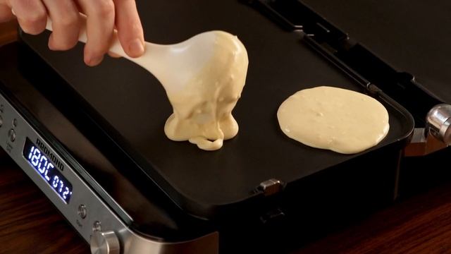 Готовим панкейки на гриле REDMOND RGM-M819D смотреть онлайн