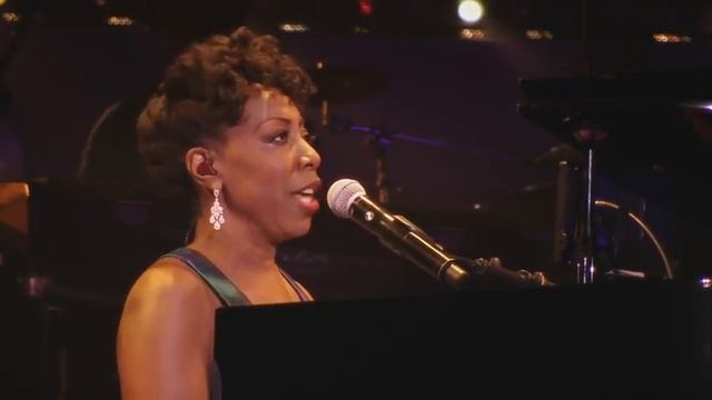 Ladies Of Soul 2017 | Get Here / I Just Had To Hear Your Voice / Window Of Hope - Oleta Adams смотреть онлайн