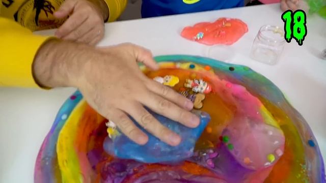 Аминка и ВОЛШЕБНЫЙ СЛАЙМ Камиль и Папа СДЕЛАЛИ 100 СЛОЕВ СЛАЙМа Гигантский ЛИЗУН смотреть онлайн