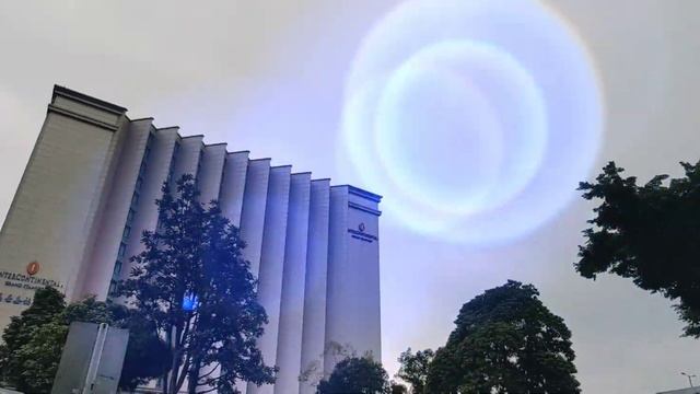 Nokia 8.3 5G Zeiss Glare Effect Demo смотреть онлайн