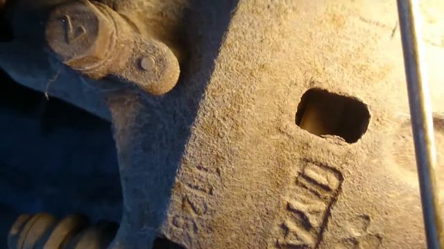 1992 Eclipse Check and clean rear brake pads. смотреть онлайн