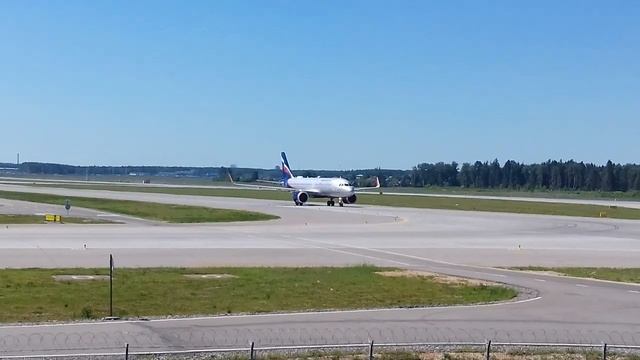 Airbus А320Neo "Аэрофлот" "VP-BPQ" посадка и руление в Шереметьево SVO. смотреть онлайн