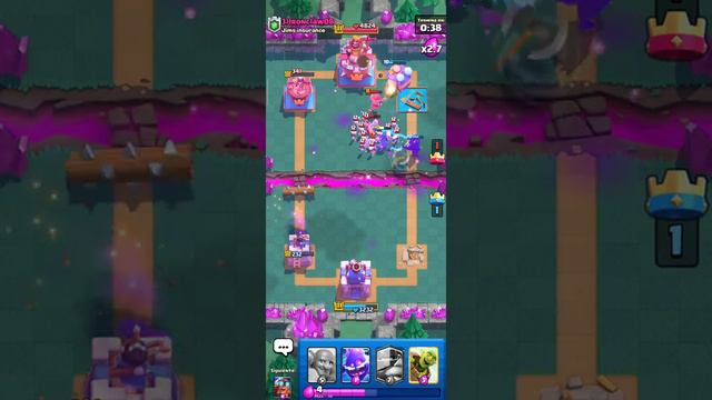 Comeback at 117 life ELECTRIC WIZARD VS MINI PEKKA : Clash royale смотреть онлайн