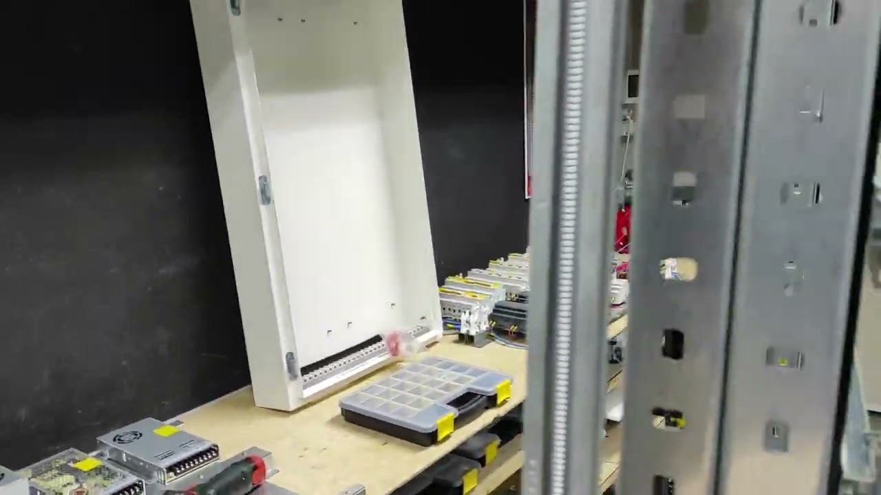 Электрощит на сборной раме - дешевле ABB! Щиты умных домов смотреть онлайн