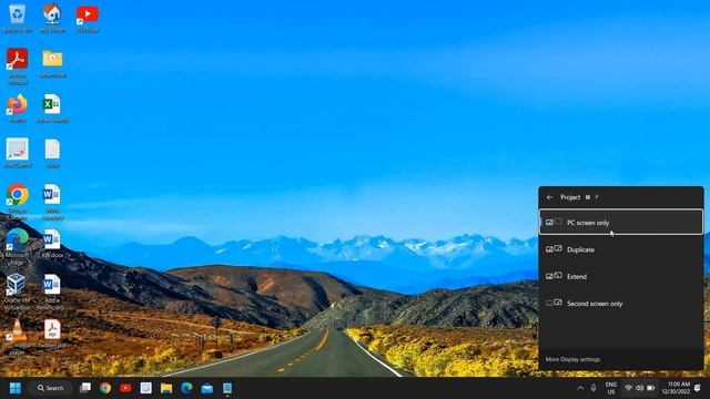 How to Turn Off/Extend/Duplicate Laptop Screen When Using External Monitor смотреть онлайн