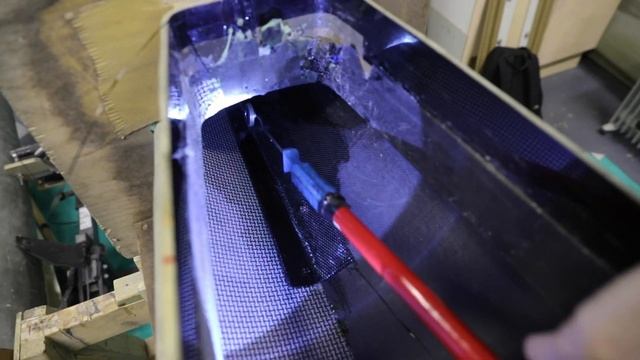 Darkside Canoes - resin infusion construction of single canoe смотреть онлайн