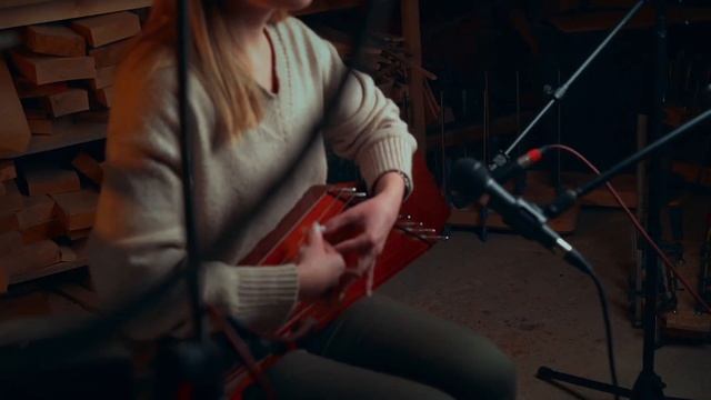 Девичьи страдания / Старинные страдания смотреть онлайн