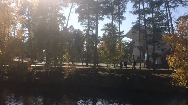 ЗОЛОТАЯ ОСЕНЬ смотреть онлайн