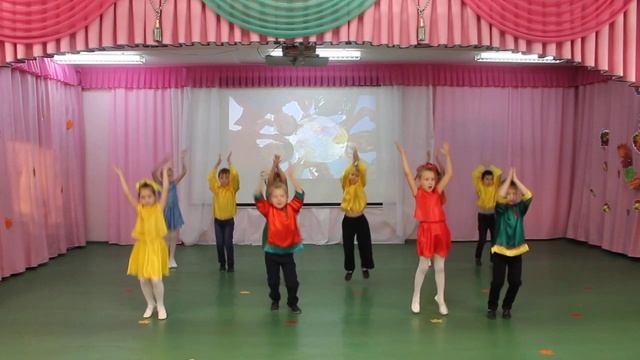 МДОУ "Детский сад №14 г.Ростов" Танцевальная композиция "Дети мира" смотреть онлайн