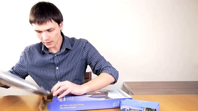 Комплектация проводного видеодомофона «HDcom S-104»