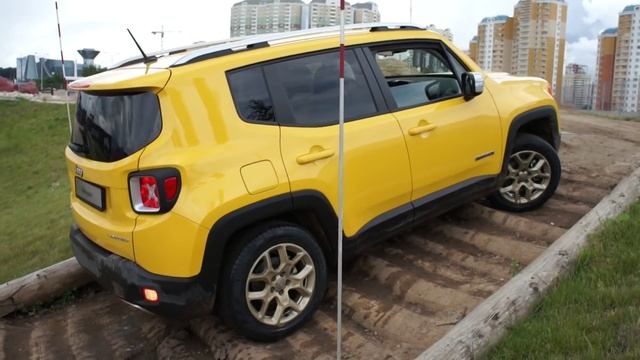 Тестируем новый Jeep Renegade.