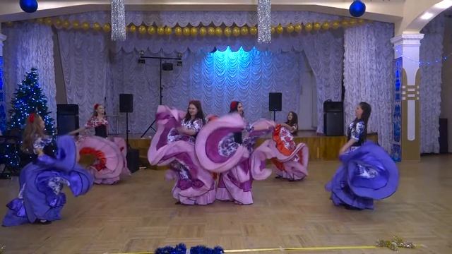 СВТ «Эвридика»-Цыганочка- старшая группа смотреть онлайн