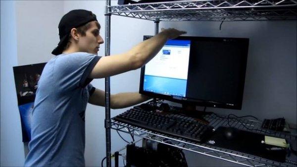 Troubleshooting Tips: Weird Monitor Error Half Black Screen Linus Tech Tips