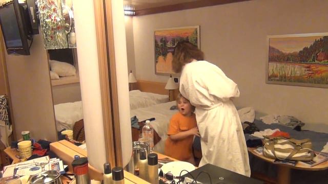 TONY - ИГРА В ПРЯТКИ - HIDING GAME English - Russian CRUISE смотреть онлайн