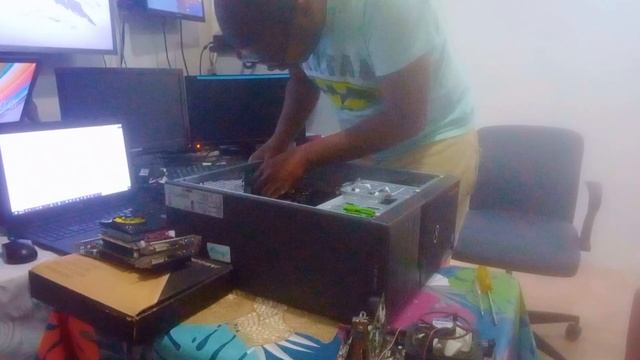 TROUBLESHOOTING DISPLAY -GRAPHIC PROCESSING UNIT (Nvidia Quadro & AMD Sapphire GPU IN A FEW MINUTES смотреть онлайн